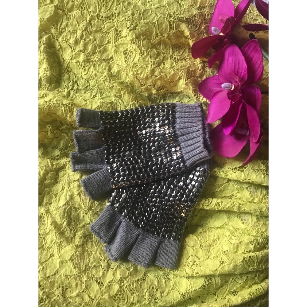 BCBG gloves (sold)